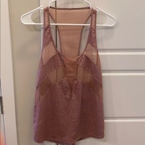 Lululemon mesh and stretchy tank